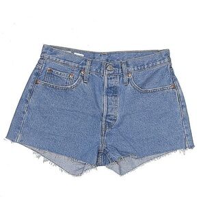 Women’s Levi’s 501 light wash high rise denim shorts size 28